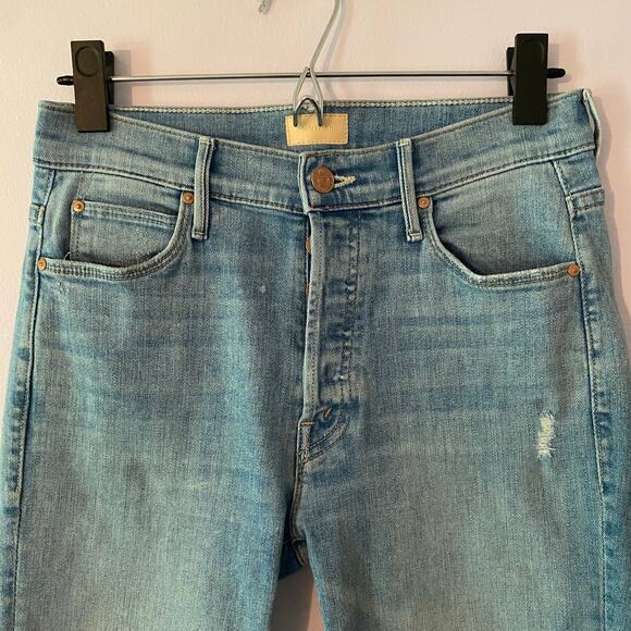 Mother Women's size 27 The Stunner Ankle Fray in Dreamer Distressed Button Fly - Picture 4 of 15